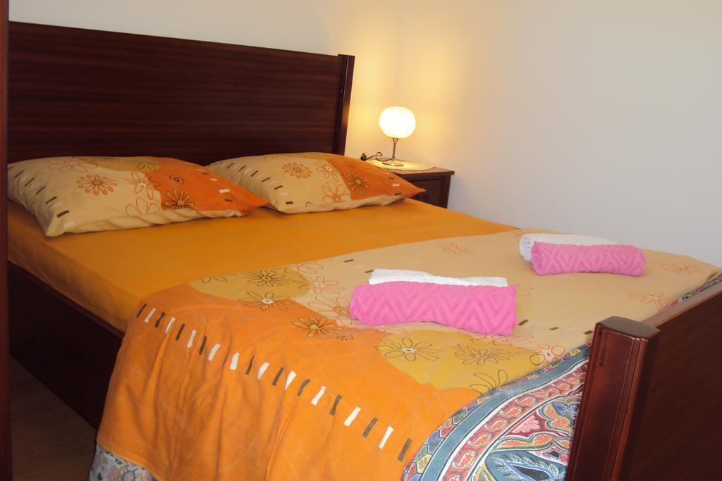 Milutinov Dvor Apartments Vrsi Kültér fotó